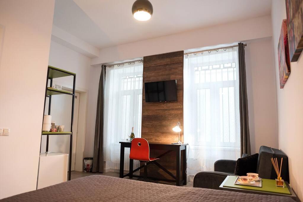 Ultra Central Bohemian Apartment 2 Cluj-Napoca Exterior photo